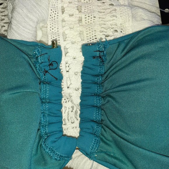 VS Teal Bandeau Top & White Gauze Cover-up Shorts Bundle - Picture 2 of 8